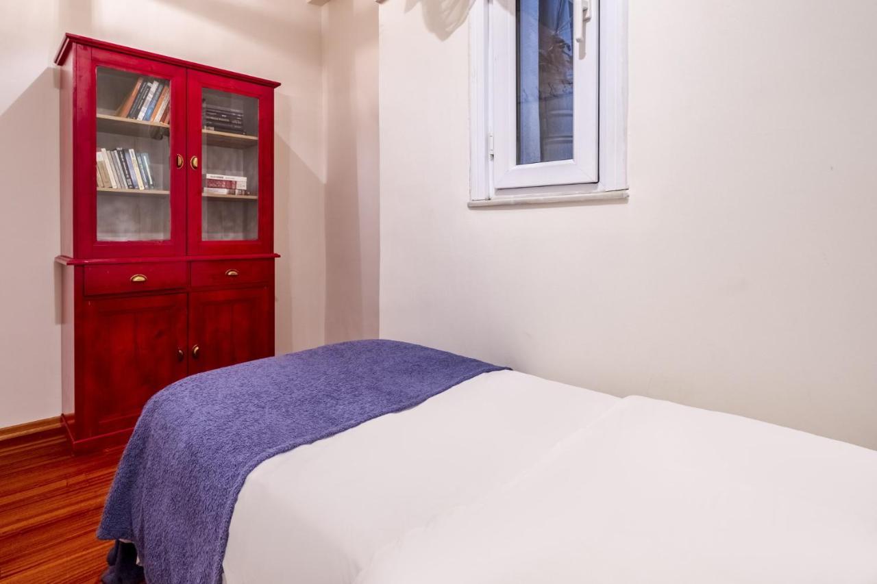 Centrally Located Apartment With Balcony In Sisli Istanbul Exteriör bild