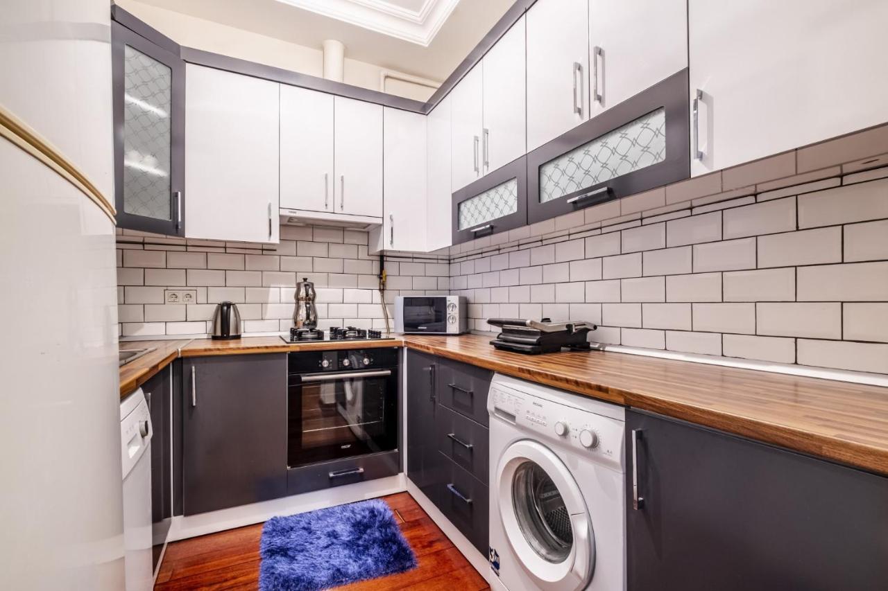 Centrally Located Apartment With Balcony In Sisli Istanbul Exteriör bild